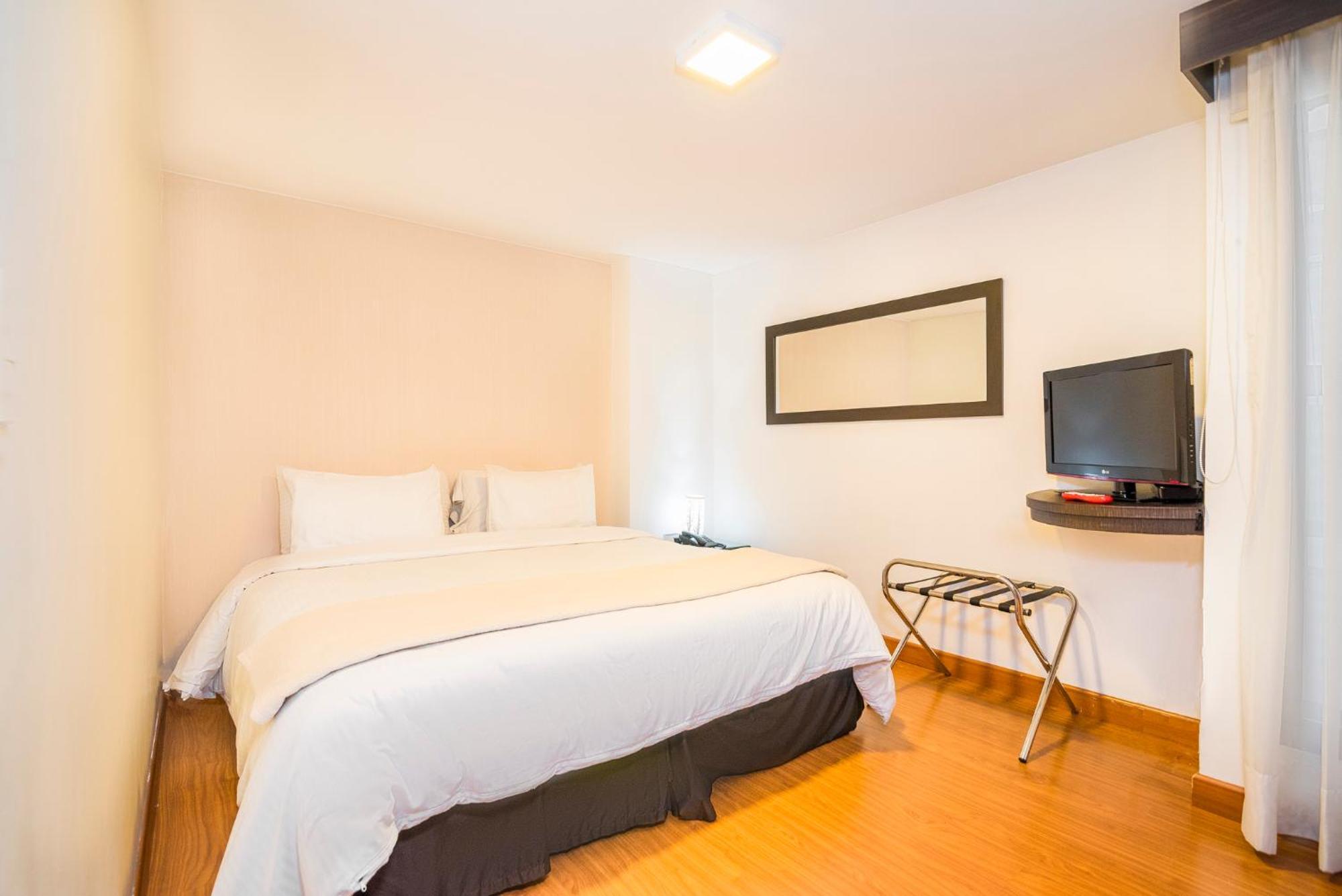 بوغوتا Lloyds Apartasuites Parque 93 المظهر الخارجي الصورة