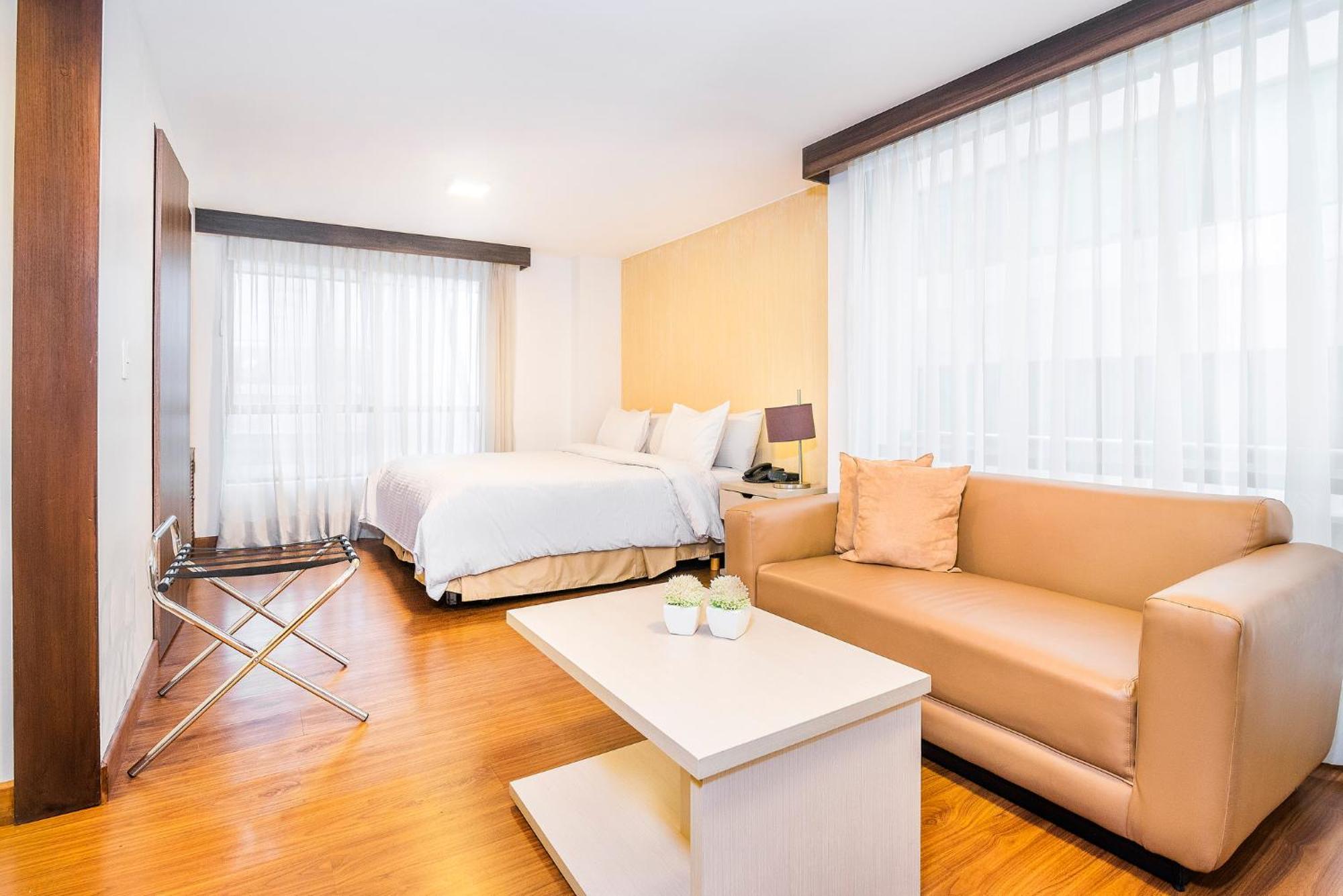 بوغوتا Lloyds Apartasuites Parque 93 المظهر الخارجي الصورة