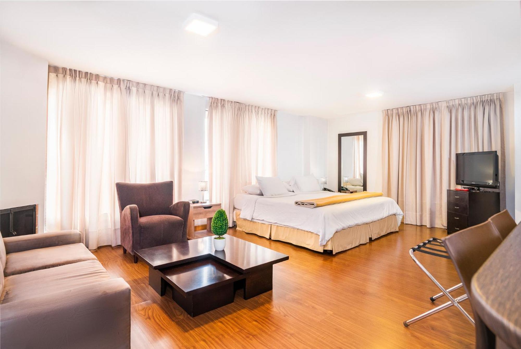 بوغوتا Lloyds Apartasuites Parque 93 المظهر الخارجي الصورة